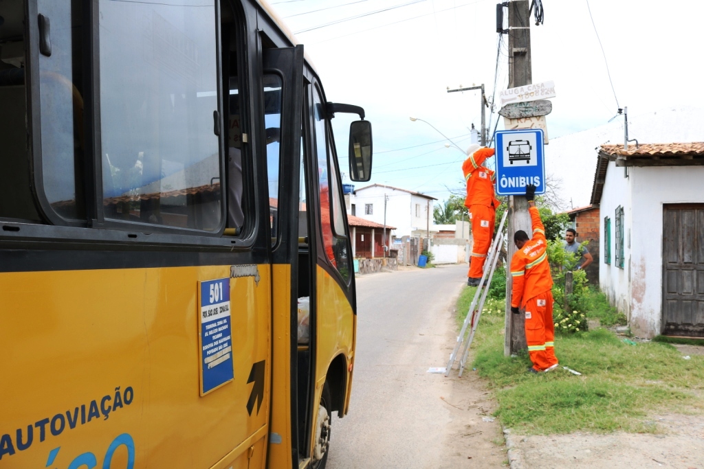 SMTT reforça sinalização de trânsito na região do Mosqueiro - SMTT Aracaju